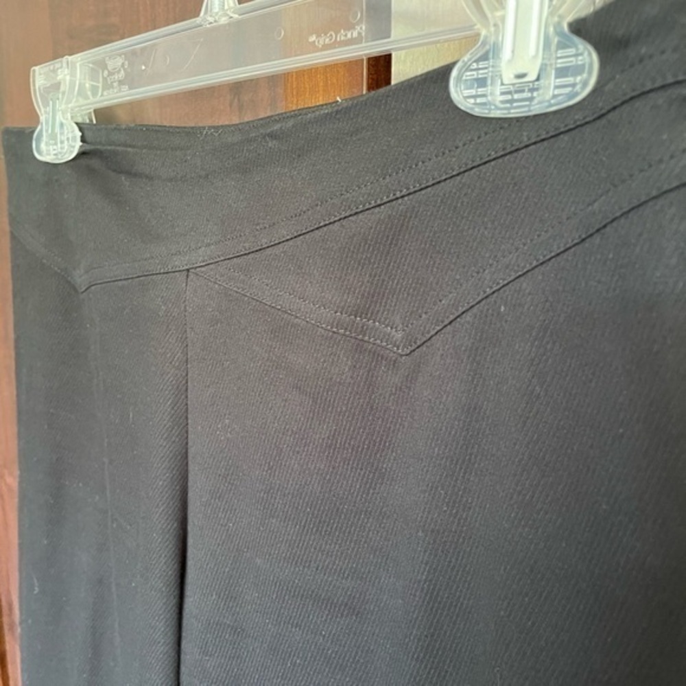 Trina Turk black cotton pants. Size 6 - Picture 4 of 8